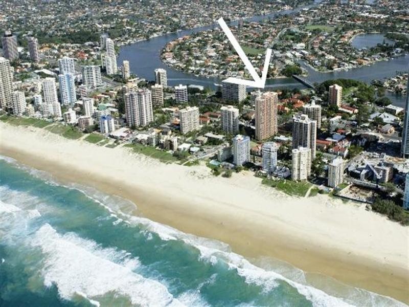 5 Enderley Avenue, Surfers Paradise QLD 4217
