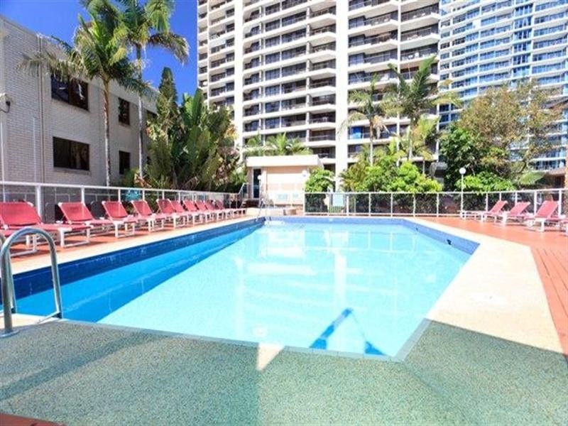 5 Enderley Avenue, Surfers Paradise QLD 4217