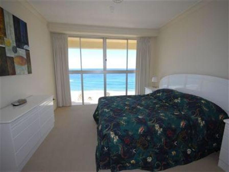 170 The Esplanade, Burleigh Heads QLD 4220