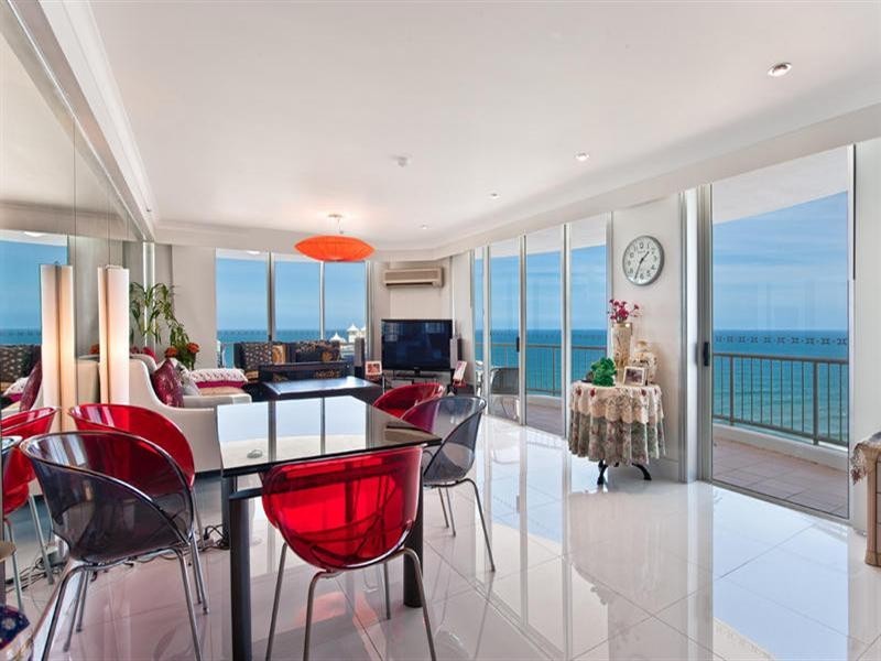 7 Elkhorn Avenue, Surfers Paradise QLD 4217