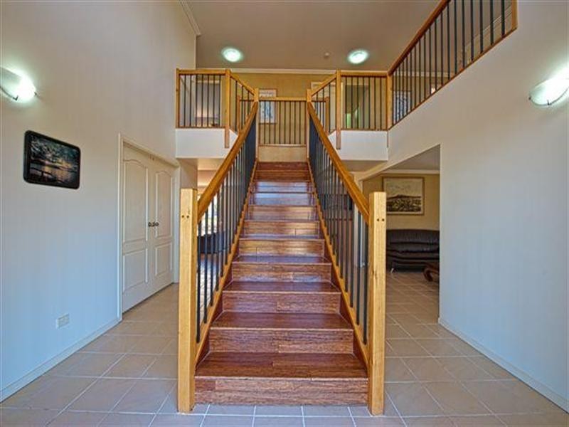 16 Ballah Crescent, Highland Park QLD 4211