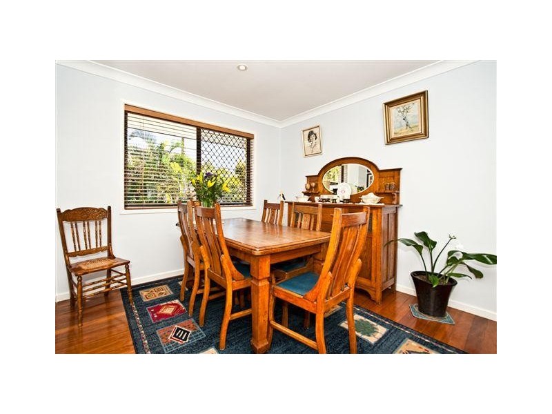 201 Heeb Street, Benowa QLD 4217