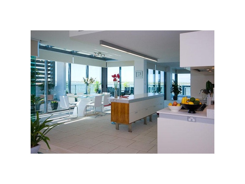 Paradise Point QLD 4216