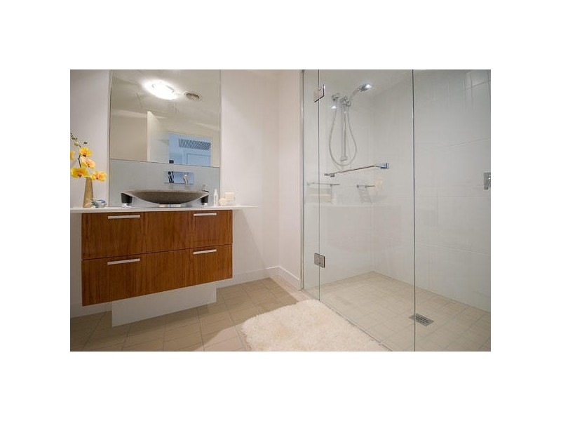 Paradise Point QLD 4216