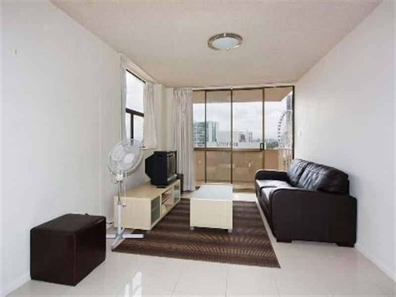 69 Paradise Towers.3049 Surfers Paradise Boulevard, Surfers Paradise QLD 4217