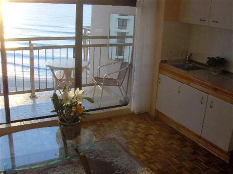 18 Hanlan Street, Surfers Paradise QLD 4217