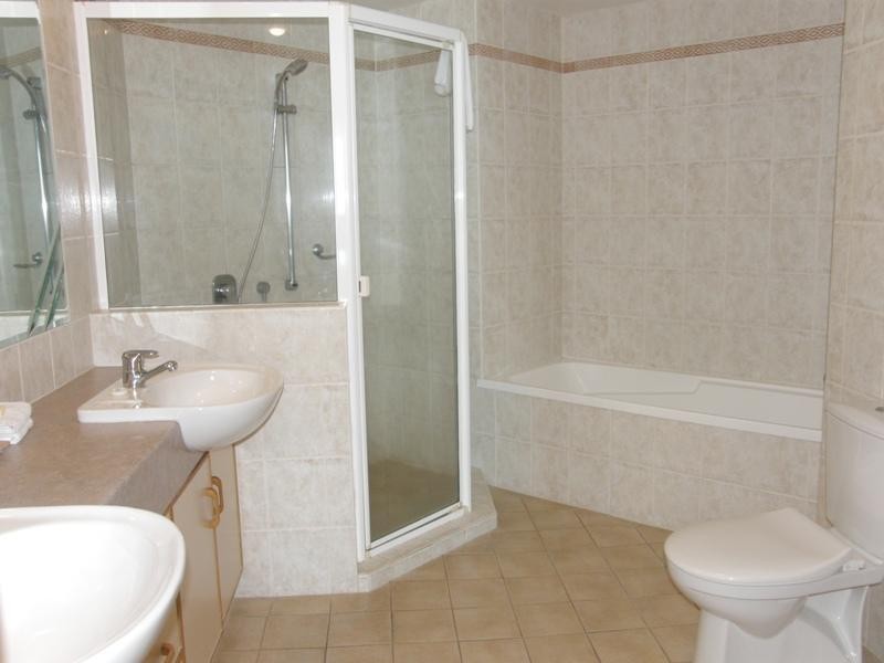 2003 Sun City Resort.3400 Surfers Paradise Boulevard, Surfers Paradise QLD 4217