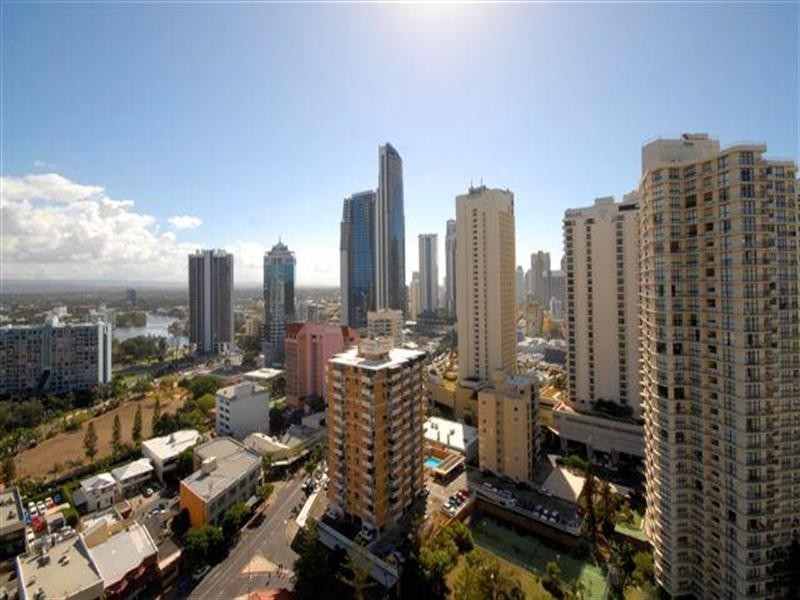 25 Laycock Street, Surfers Paradise QLD 4217