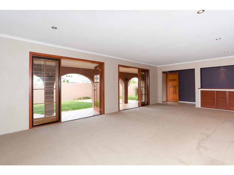 330 Monaco Street, Broadbeach Waters QLD 4218