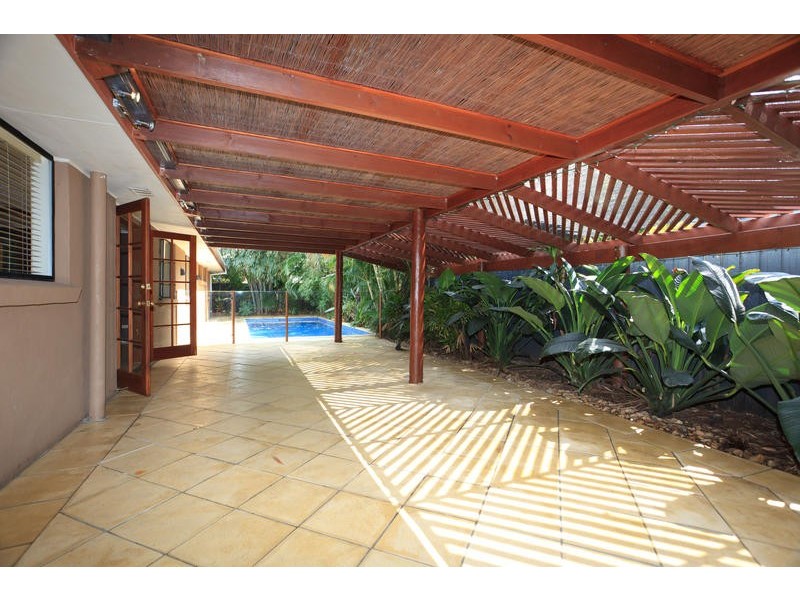 330 Monaco Street, Broadbeach Waters QLD 4218