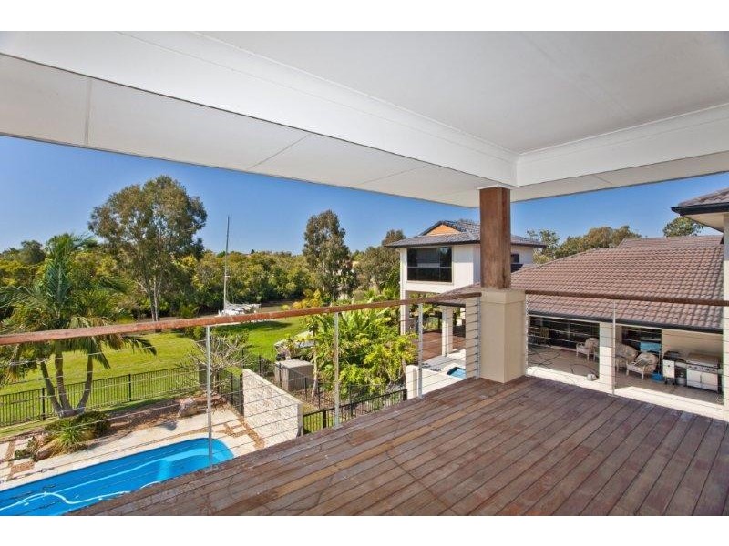 19 River Cove Place, Hope Island QLD 4212