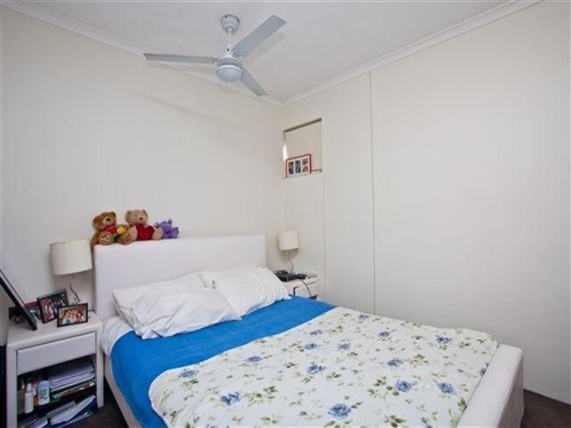 7 View Avenue, Surfers Paradise QLD 4217
