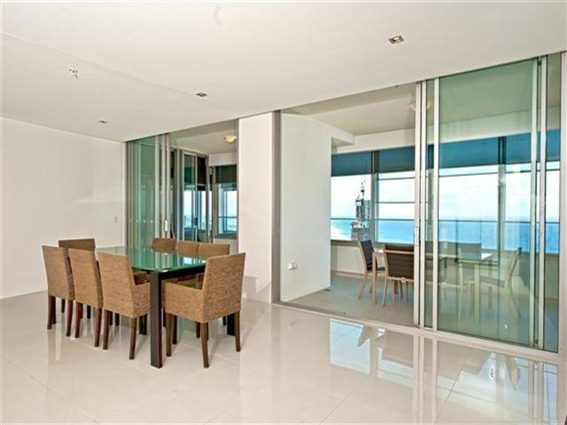 9 Hamilton Avenue -Q1, Surfers Paradise QLD 4217