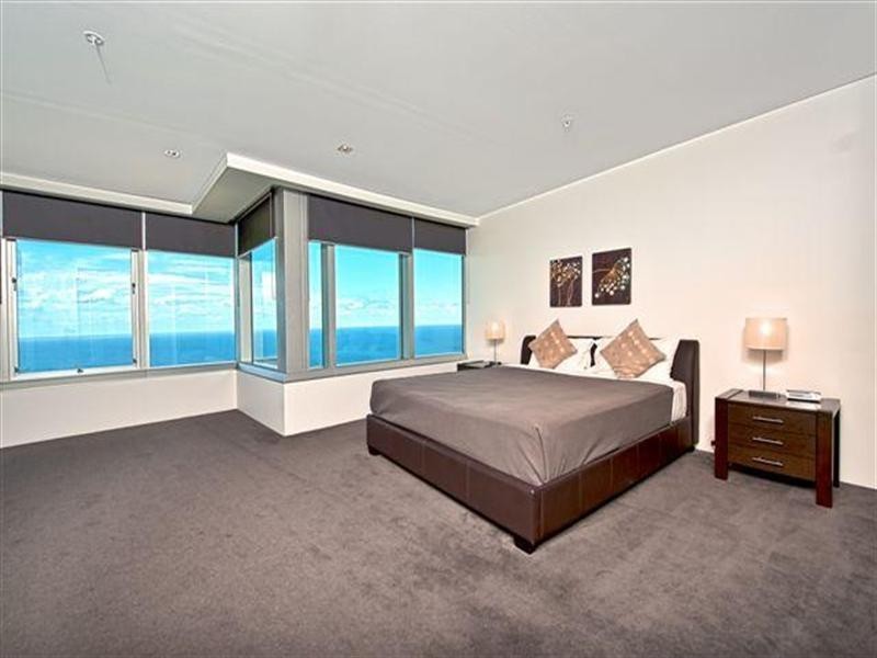 9 Hamilton Avenue -Q1, Surfers Paradise QLD 4217
