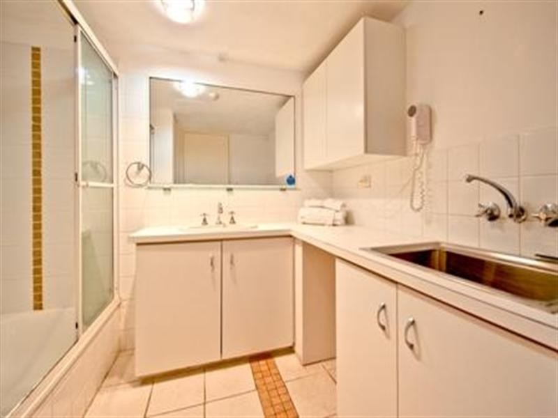326 The Cosmopolitian.3142 Surfers Paradise Boulevard, Surfers Paradise QLD 4217