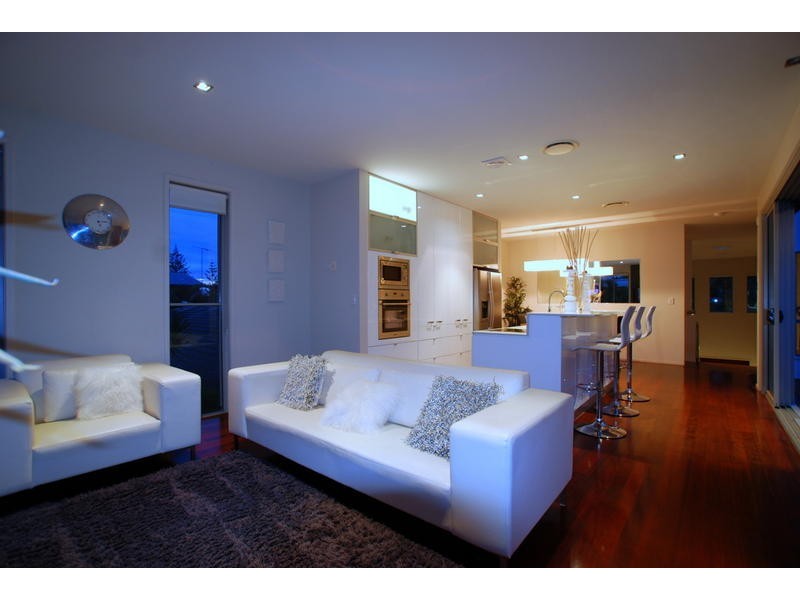 20 Blondell Avenue, Surfers Paradise QLD 4217