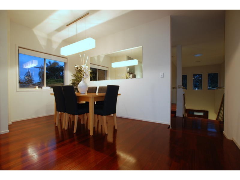 20 Blondell Avenue, Surfers Paradise QLD 4217