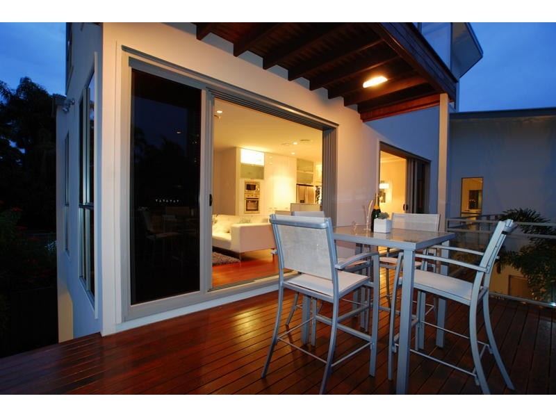 20 Blondell Avenue, Surfers Paradise QLD 4217