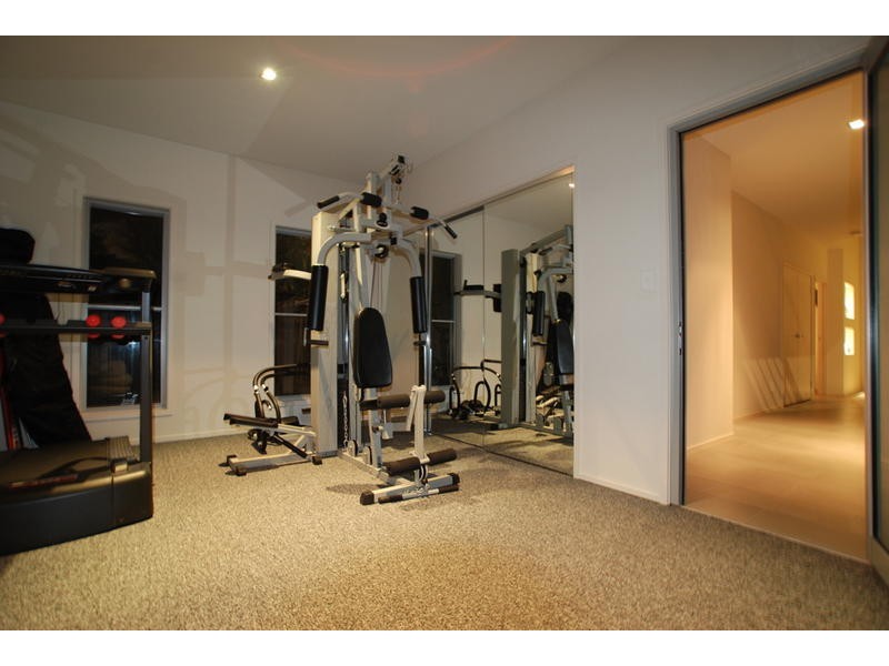 20 Blondell Avenue, Surfers Paradise QLD 4217