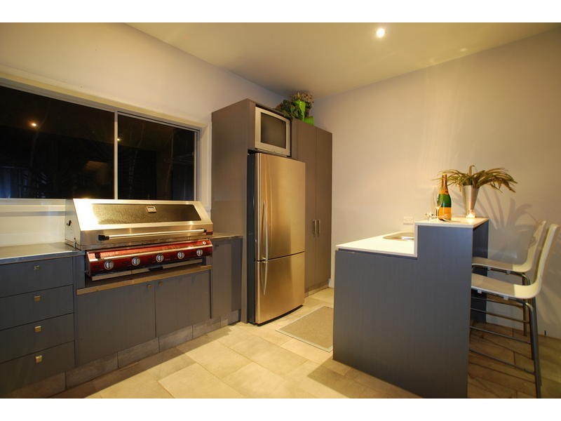 20 Blondell Avenue, Surfers Paradise QLD 4217