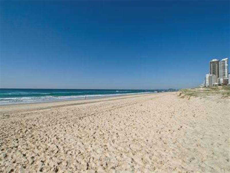 28 Northcliffe Terrace, Surfers Paradise QLD 4217