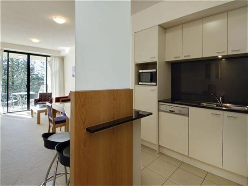 Broadbeach QLD 4218
