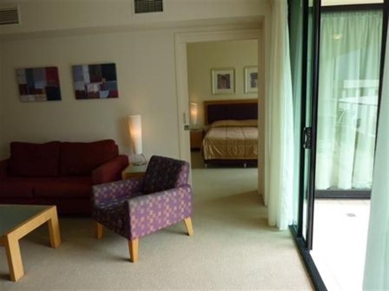 Broadbeach QLD 4218