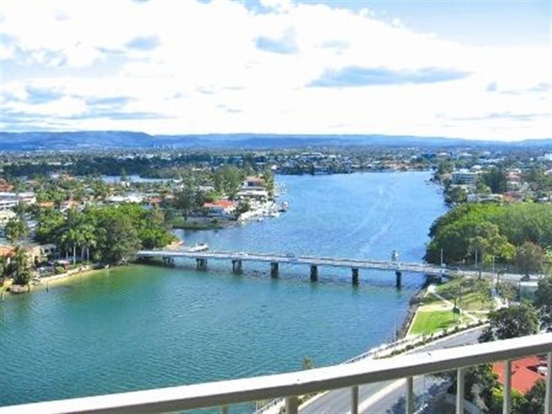 33 Thornton Street, Surfers Paradise QLD 4217