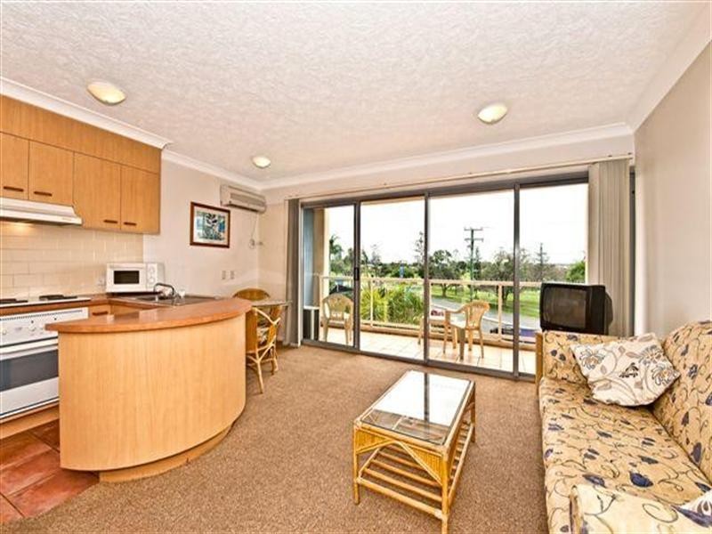 31 Le Grande Broadwater.106 Marine Parade, Southport QLD 4215