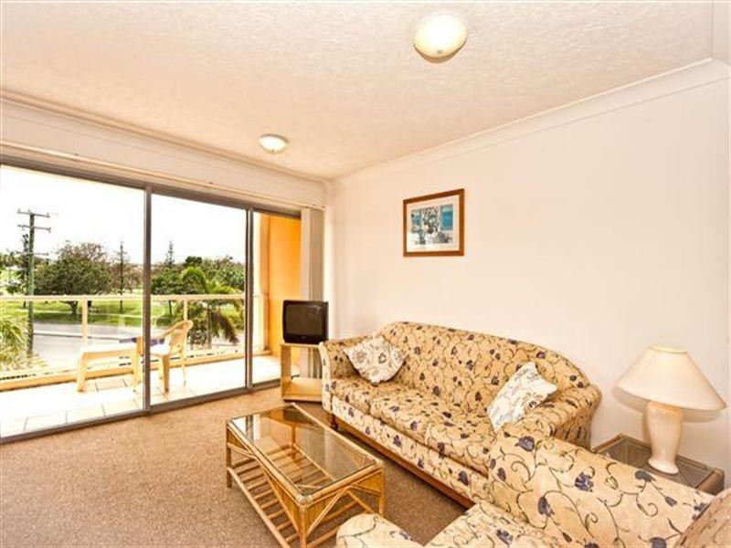 31 Le Grande Broadwater.106 Marine Parade, Southport QLD 4215