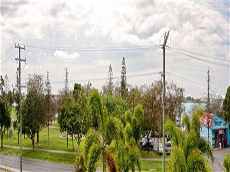 31 Le Grande Broadwater.106 Marine Parade, Southport QLD 4215