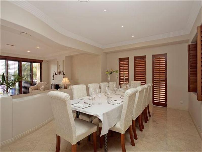 108 Amalfi Drive, Isle Of Capri QLD 4217