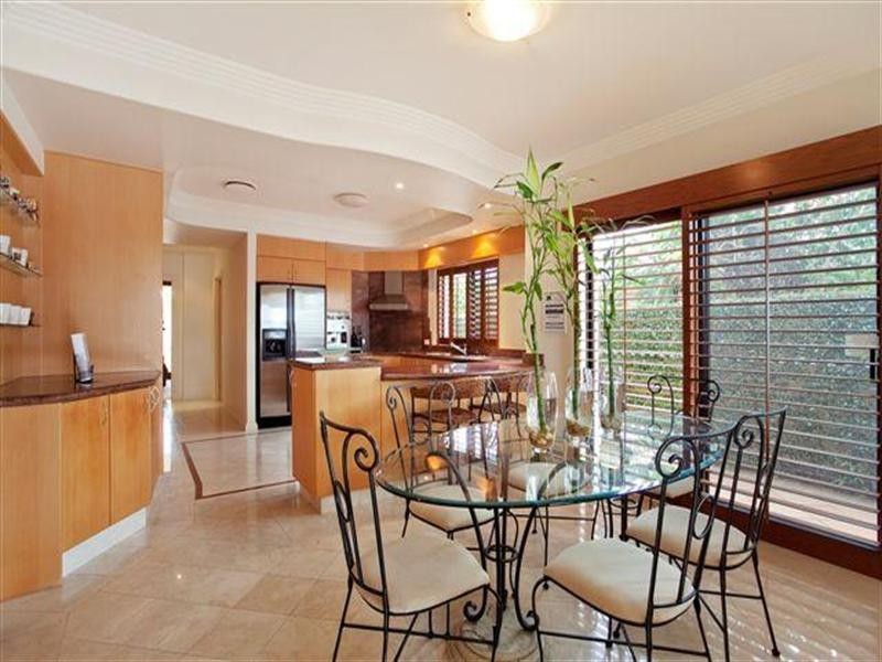 108 Amalfi Drive, Isle Of Capri QLD 4217