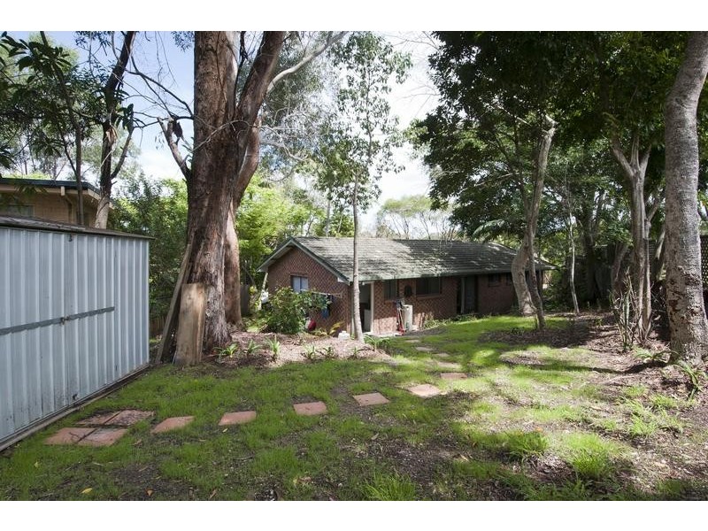 29 Golden Crescent, Southport QLD 4215