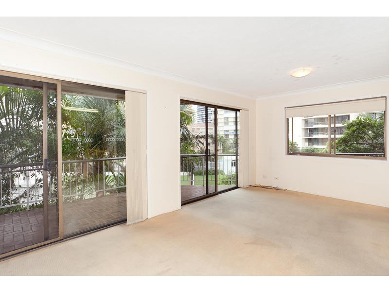 9/5 Pacific Street, Main Beach QLD 4217