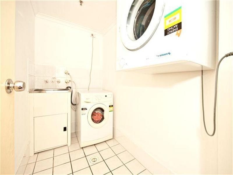 30 Laylock Street, Surfers Paradise QLD 4217