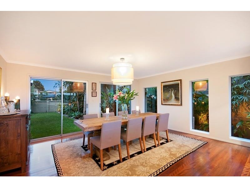 8 Platypus Avenue, Sorrento QLD 4217