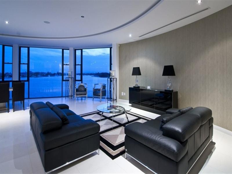 26 Hampton Court, Sovereign Islands QLD 4216