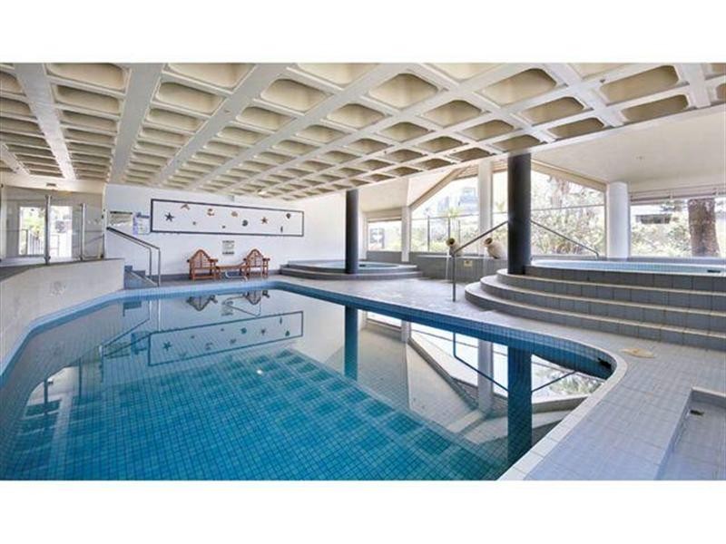 4 Old Burleigh Road, Surfers Paradise QLD 4217