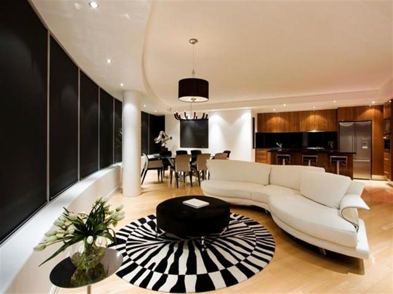 30 Garfield Terrace, Surfers Paradise QLD 4217