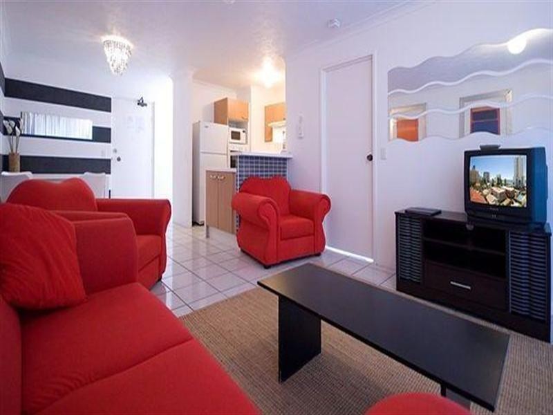 14 Columbia Tower. 19 Fern Street, Surfers Paradise QLD 4217