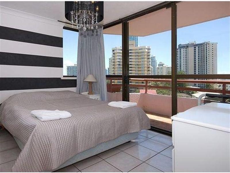 14 Columbia Tower. 19 Fern Street, Surfers Paradise QLD 4217