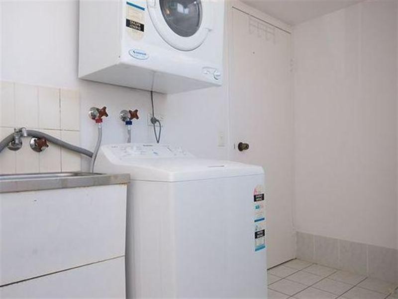 14 Columbia Tower. 19 Fern Street, Surfers Paradise QLD 4217