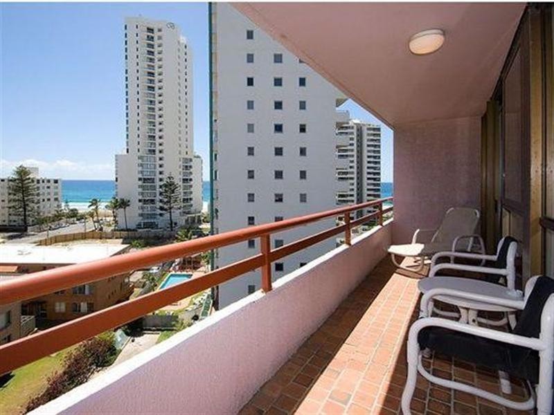 14 Columbia Tower. 19 Fern Street, Surfers Paradise QLD 4217