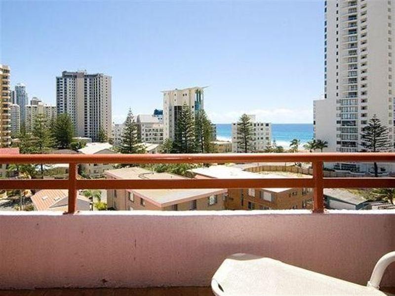 14 Columbia Tower. 19 Fern Street, Surfers Paradise QLD 4217