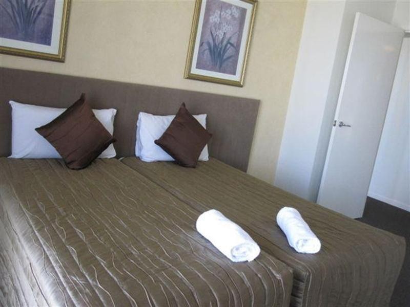 1174 Chevron Renaissance.23 Ferny Avenue, Surfers Paradise QLD 4217