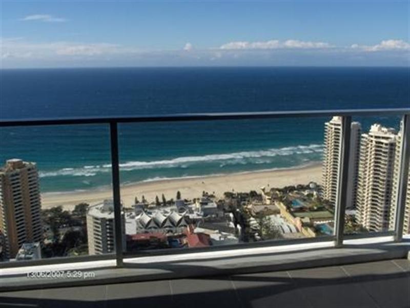 9 Ferny Avenue, Surfers Paradise QLD 4217