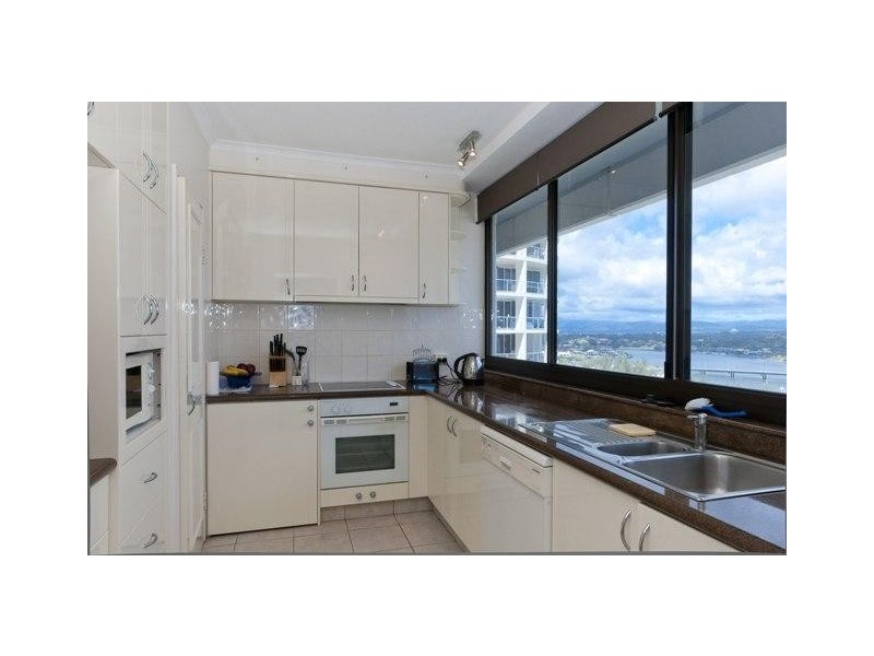 34 Admiral North, 14 Macarthur Parade, Main Beach QLD 4217