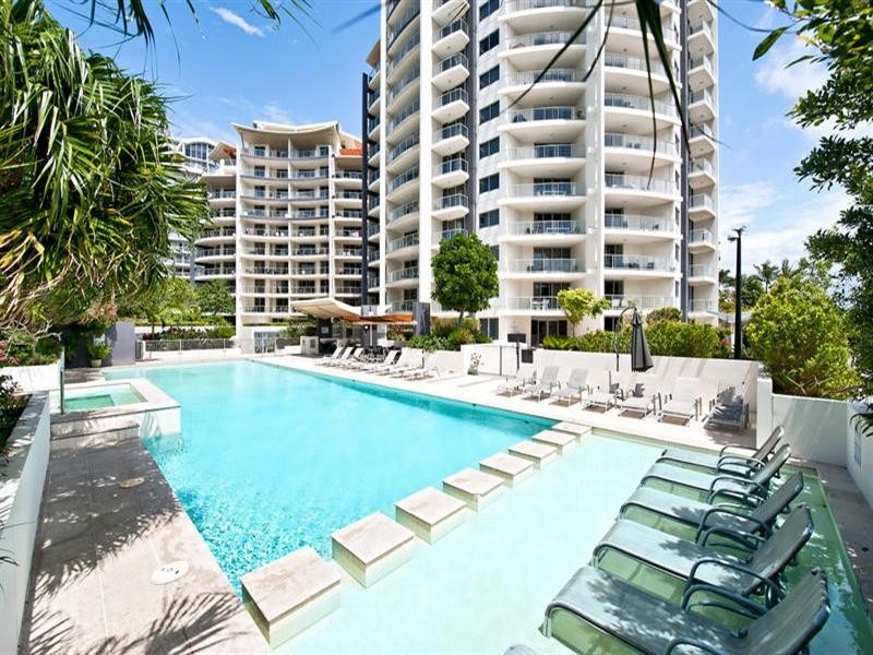 21 Cypress Avenue, Surfers Paradise QLD 4217
