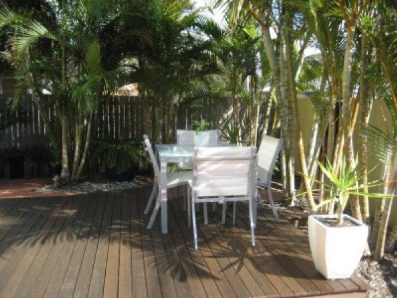 28 Norfolk Avenue, Surfers Paradise QLD 4217